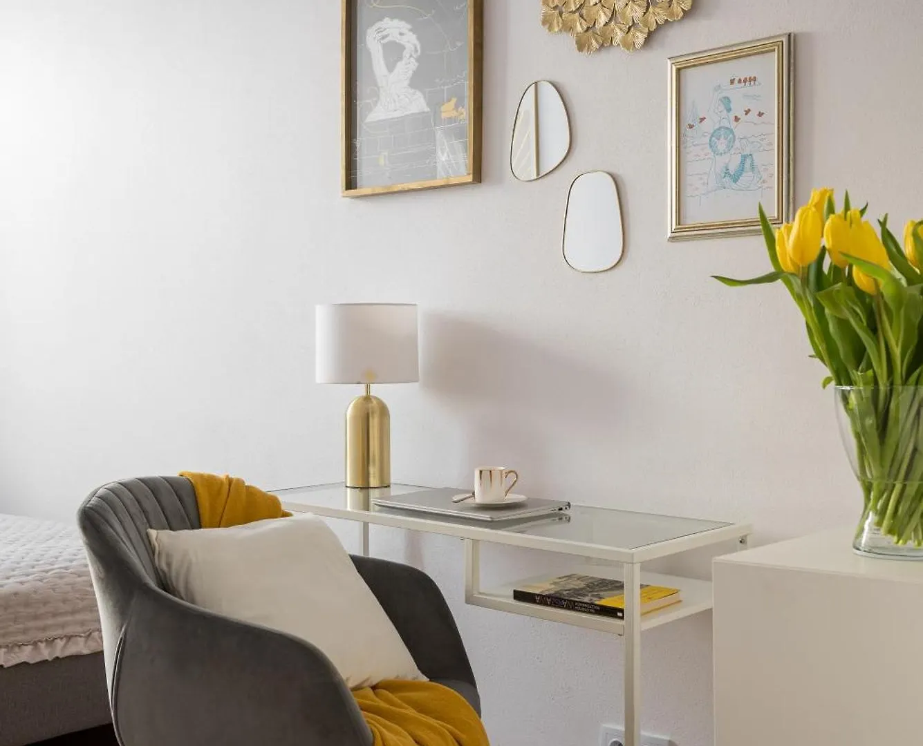 Gold Premium Central Suite 950 M To Central Station Parking Warsaw